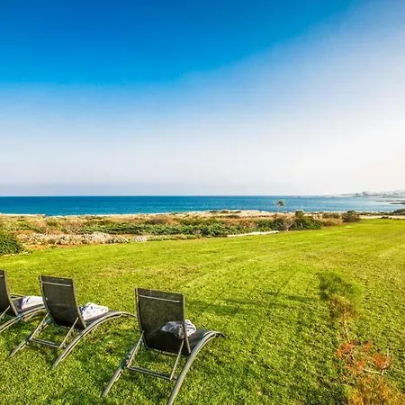 In Sleeps 8 With Pool And Air Con Protaras