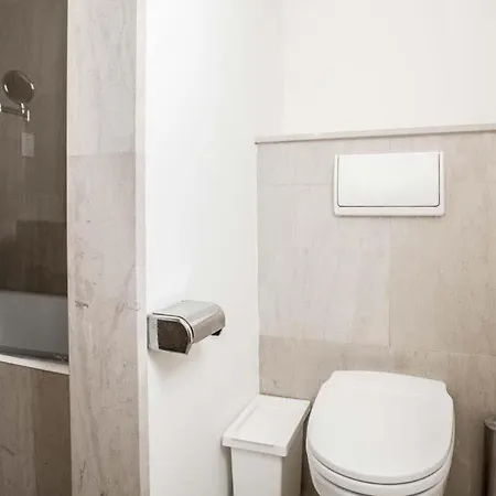 In Sleeps 8 With Pool And Air Con * Protaras